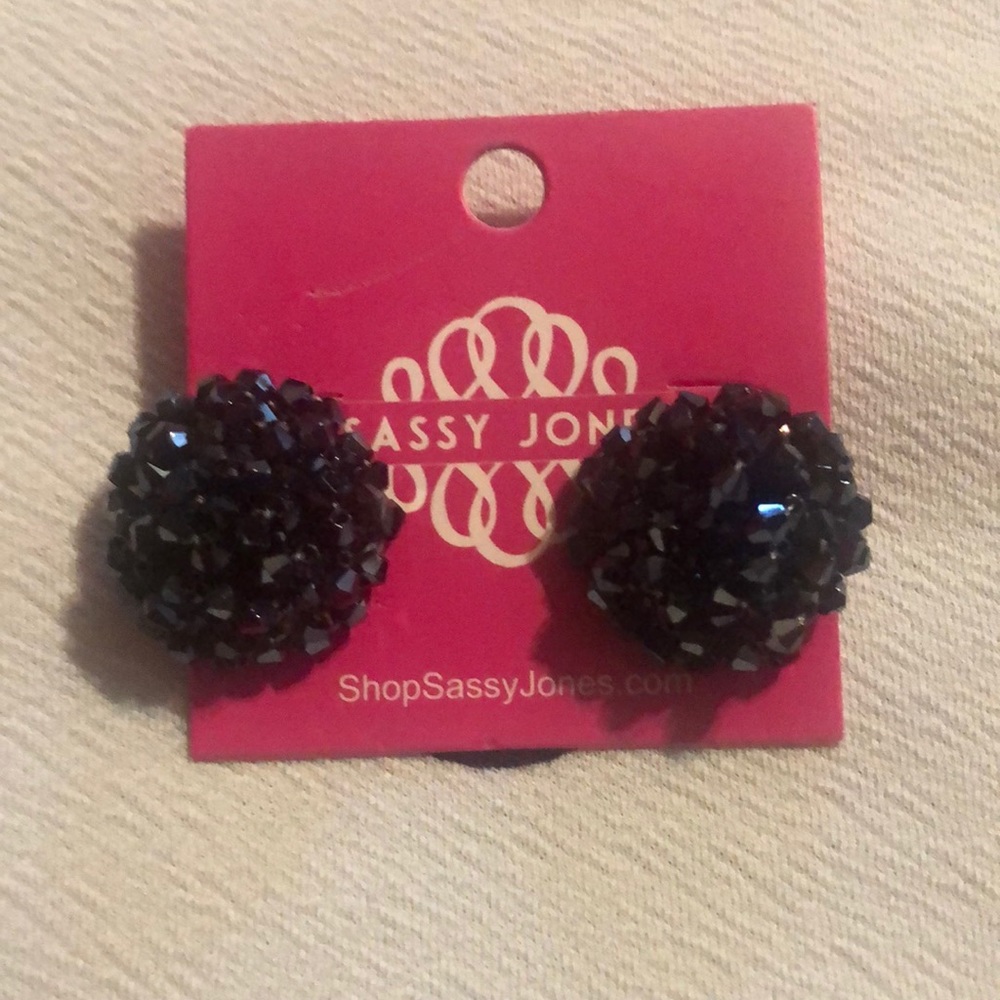 Sassy Jones Malia Studs in Black